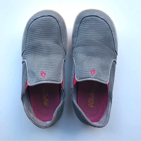 Olukai Nohea Gray Mesh Shoe collapsible slip on sneakers - Picture 2 of 9